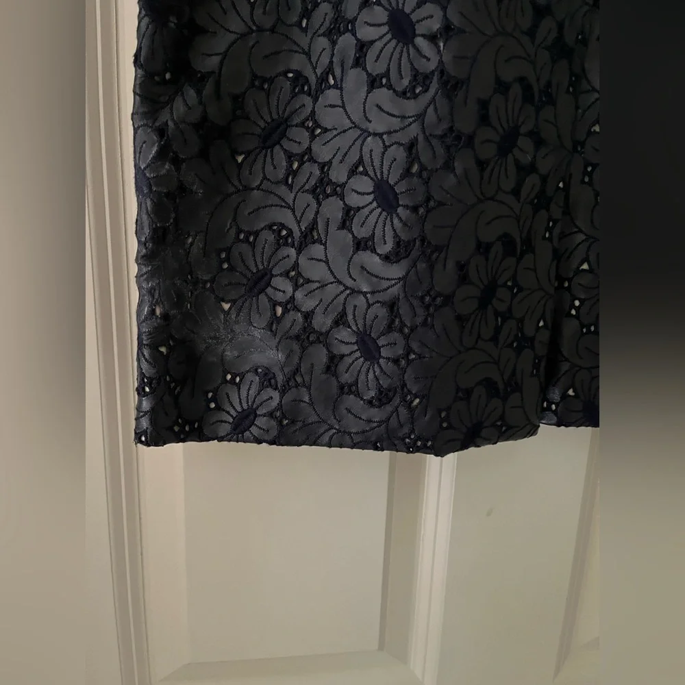 ERDEM NAVY LEATHER EMBROIDERED FLORAL APPLIQUÉ CUT OUT SKIRT KNEE LENGTH 10